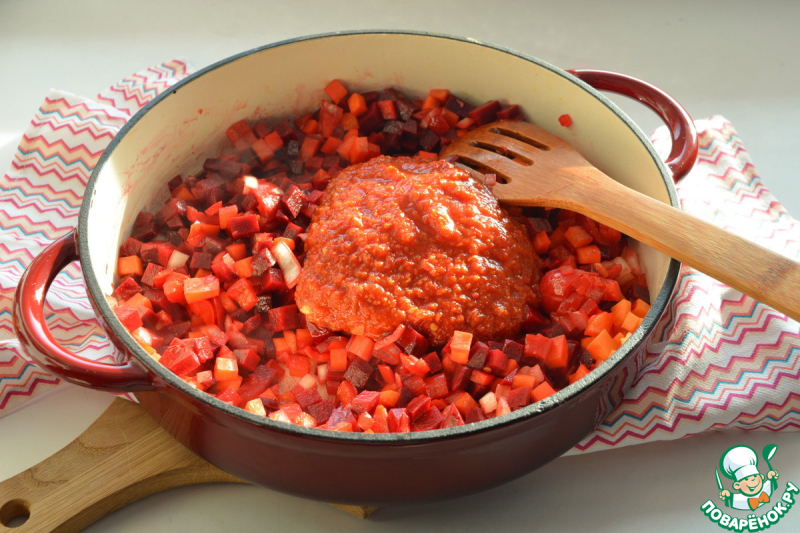 Зимнее овощное рагу со свеклой